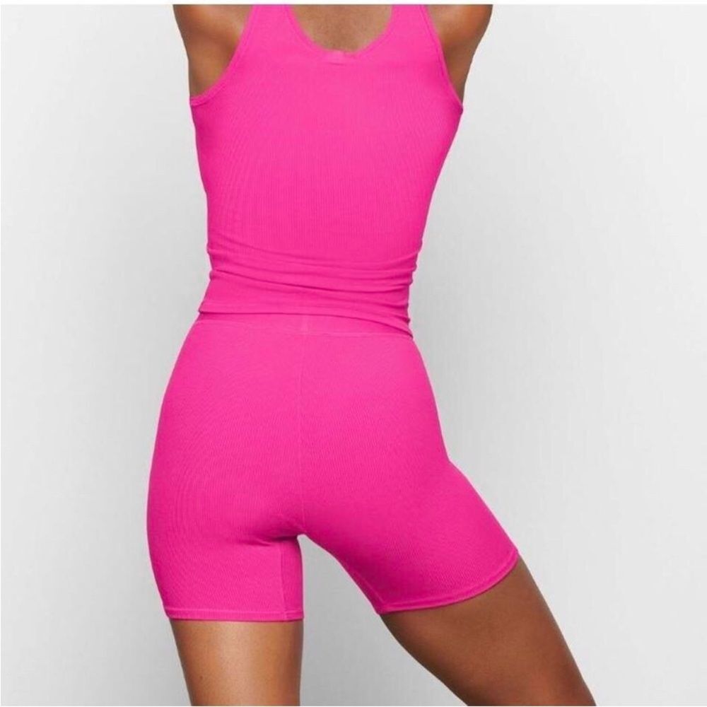 Skims Cotton Rib Boxers Raspberry Medium - Picture 2 of 9